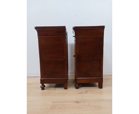 Pair of Louis Philippe nightstands - walnut - 1800s - Carlo X cappuccino cabinet