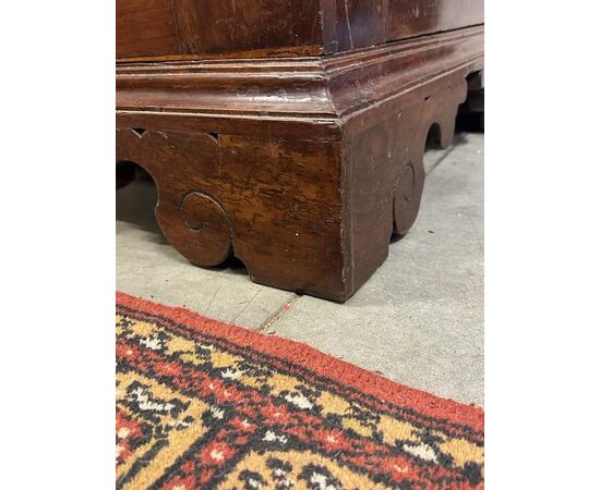 Cloverleaf wardrobe. Genoa, 17th century. Restored