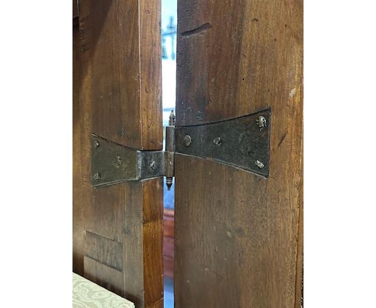 Cloverleaf wardrobe. Genoa, 17th century. Restored