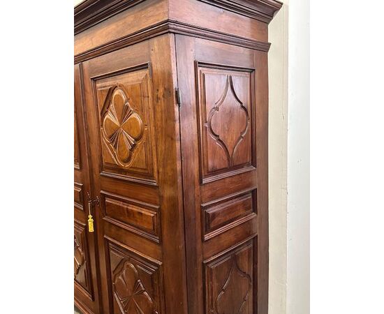 Cloverleaf wardrobe. Genoa, 17th century. Restored