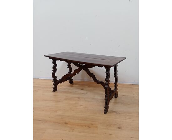 Walnut refectory table - antique desk - 18th century / 1700s
