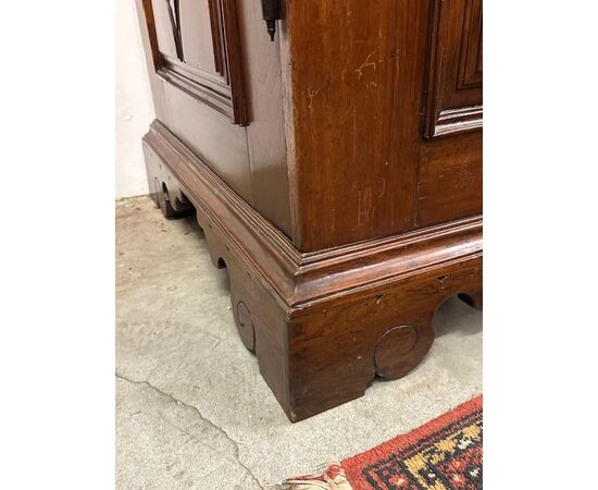 Cloverleaf wardrobe. Genoa, 17th century. Restored