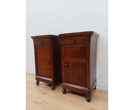 Pair of Louis Philippe nightstands - walnut - 1800s - Carlo X cappuccino cabinet