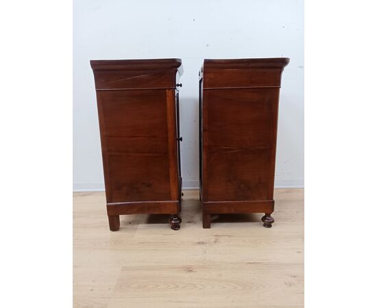 Pair of Louis Philippe nightstands - walnut - 1800s - Carlo X cappuccino cabinet