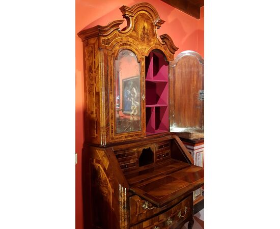 Lombard trumeau, veneered and rootwood