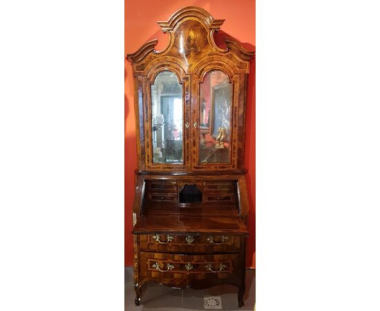 Lombard trumeau, veneered and rootwood