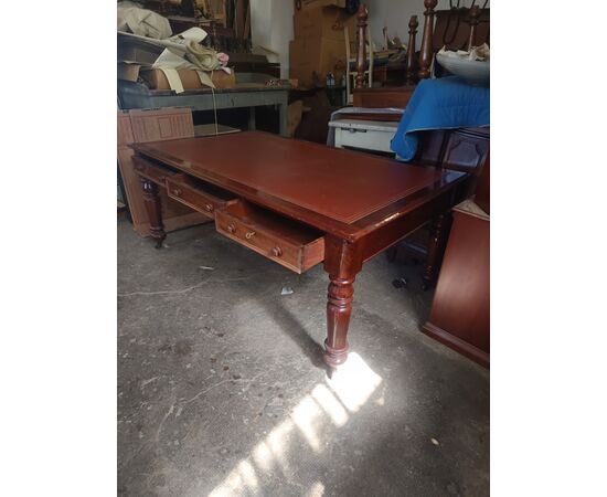 Meeting table / desk