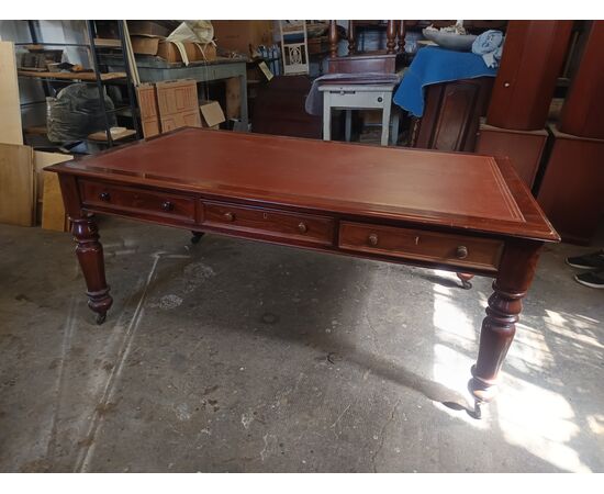 Meeting table / desk