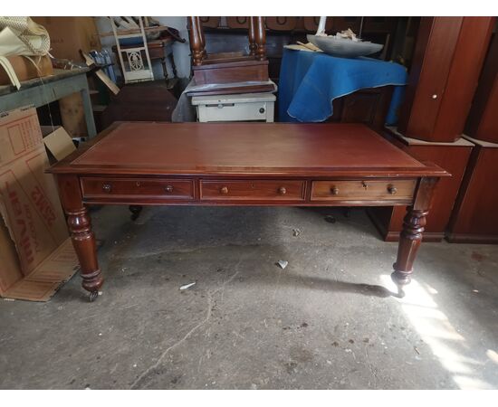 Meeting table / desk