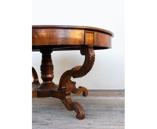 Mid-19th Century Walnut Basket Round Table