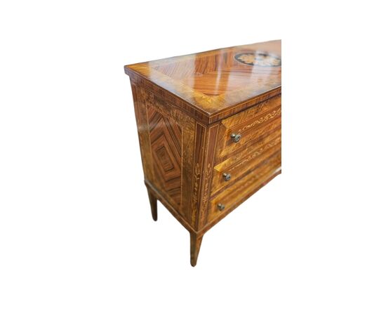 Lombard chest of drawers