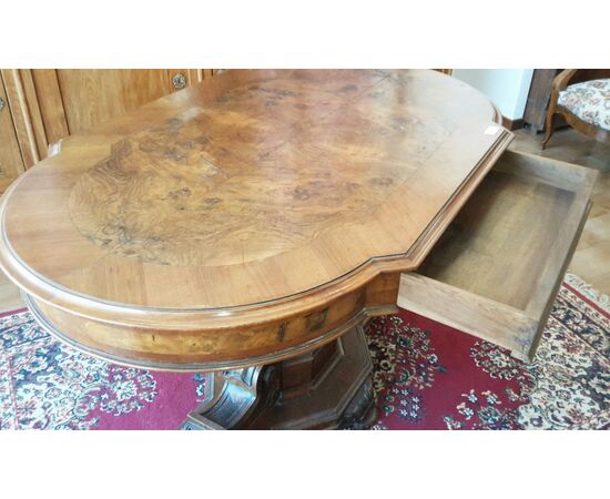 Italian coffee table Louis Philippe walnut root with drawer