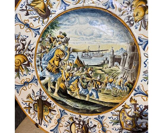 Antique story-painted majolica plate, Naples mid-1800s, Gaetano Battaglia, diameter 47 cm