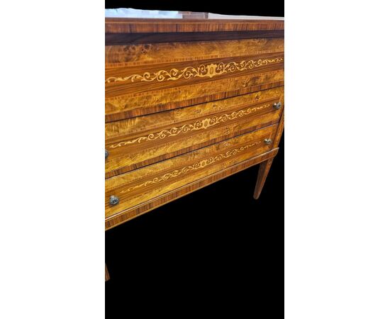 Lombard chest of drawers