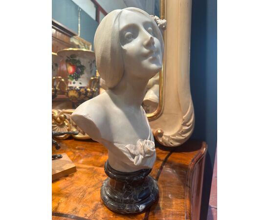 Carrara marble bust. La Bella Fiorentina, Emilio Fiaschi 1858-1941.
