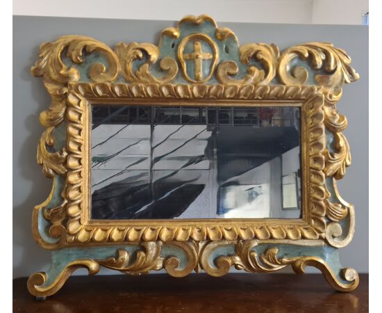 19th-century triptych in gilded and green lacquered wood