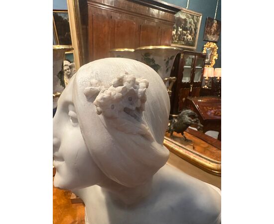 Carrara marble bust. La Bella Fiorentina, Emilio Fiaschi 1858-1941.