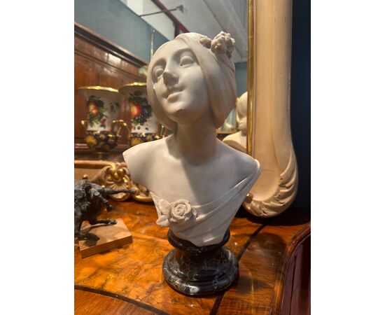 Carrara marble bust. La Bella Fiorentina, Emilio Fiaschi 1858-1941.