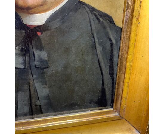 Antico dipinto olio su tela epoca XIX raffigurante prelato / personaggio un cornice dorata laccata dorata. Mis 60 x 45