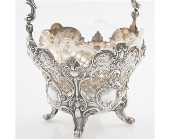 Embossed and chiseled silver basket, Bruckmann & Söhne, Germany, 19th century