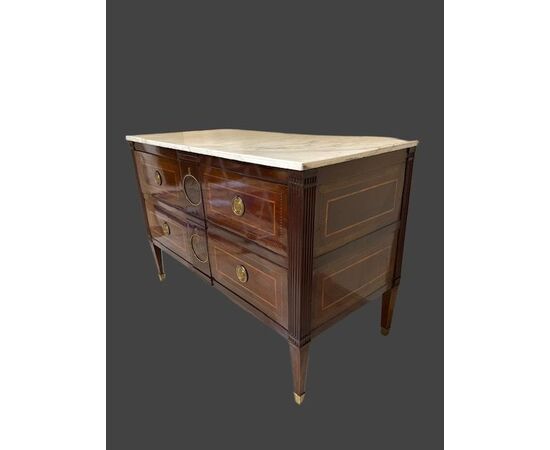 Tuscan chest of drawers