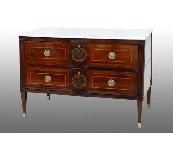 Tuscan chest of drawers