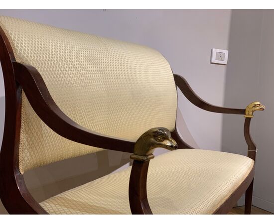 DIVANETTO IN MOGANO LUCCA INIZI DEL XIX SECOLO