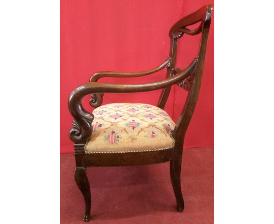 Walnut armchair Carlo X