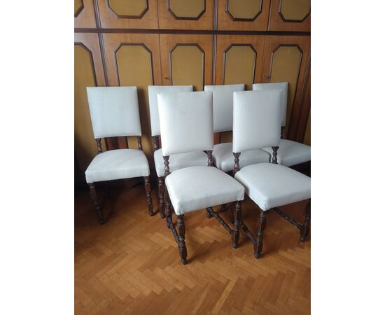 Six walnut spool chairs in excellent condition