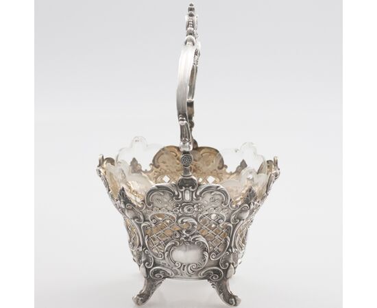 Embossed and chiseled silver basket, Bruckmann & Söhne, Germany, 19th century