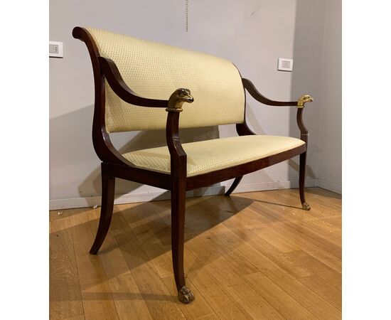 DIVANETTO IN MOGANO LUCCA INIZI DEL XIX SECOLO