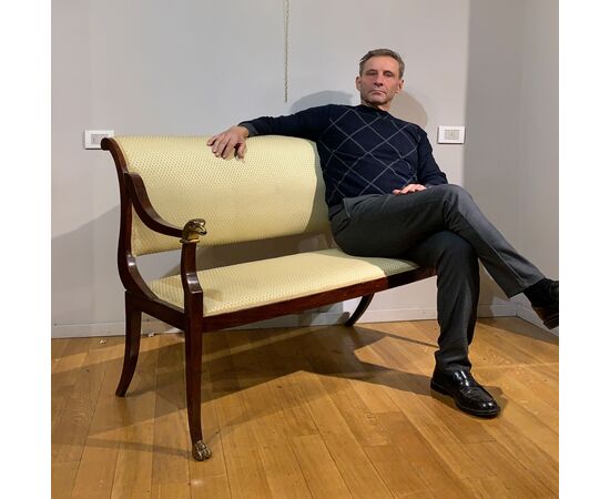 DIVANETTO IN MOGANO LUCCA INIZI DEL XIX SECOLO