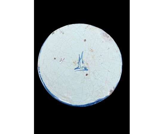 Pair of majolica albarello vases decorated with figures in a rural setting. Lantern signature. Savona.