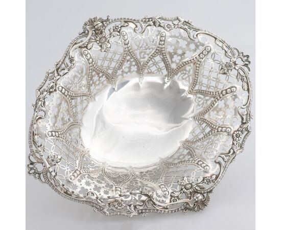 Queen Victoria sterling silver basket, James Aldridge, London, 1853
