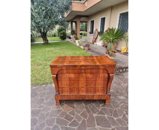 Comò Impero 1830 in noce impiallacciato