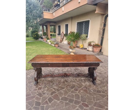 Tavolo 800 in noce da refettorio eclettico