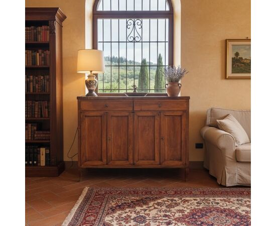 Credenza veneta dell’800 in noce