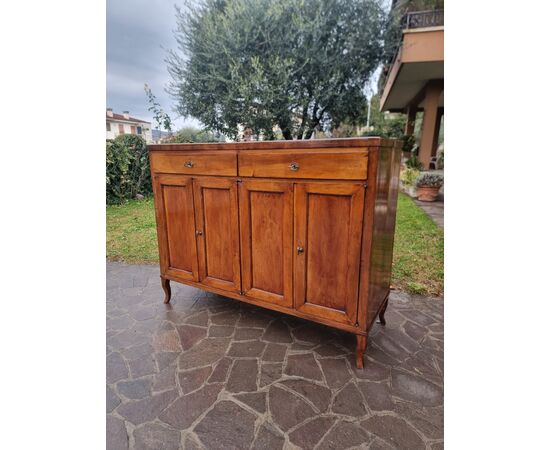 Credenza veneta dell’800 in noce