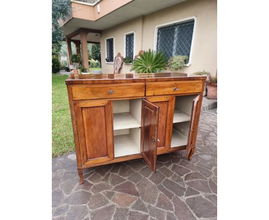 Credenza veneta dell’800 in noce