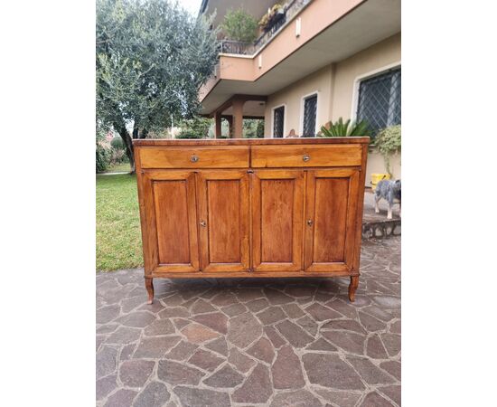 Credenza veneta dell’800 in noce
