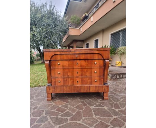 Comò Impero 1830 in noce impiallacciato