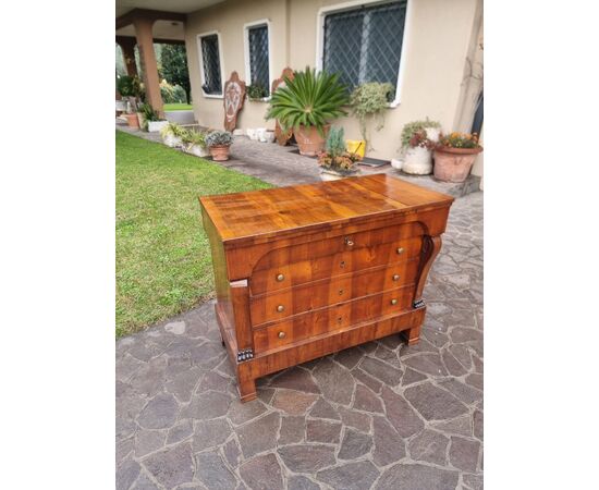 Comò Impero 1830 in noce impiallacciato