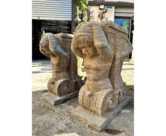 
Coppia di Basamenti in Peperino con Atlanti, XVIII sec.