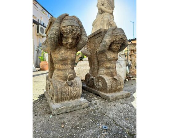 
Coppia di Basamenti in Peperino con Atlanti, XVIII sec.