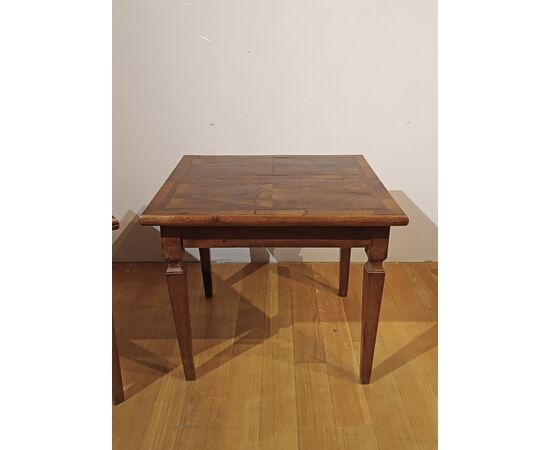 COPPIA DI TAVOLINI BASSI NEOCLASSICI FINE XVIII SECOLO