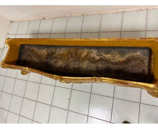 Fioriera in legno intagliato e dorato primi 800