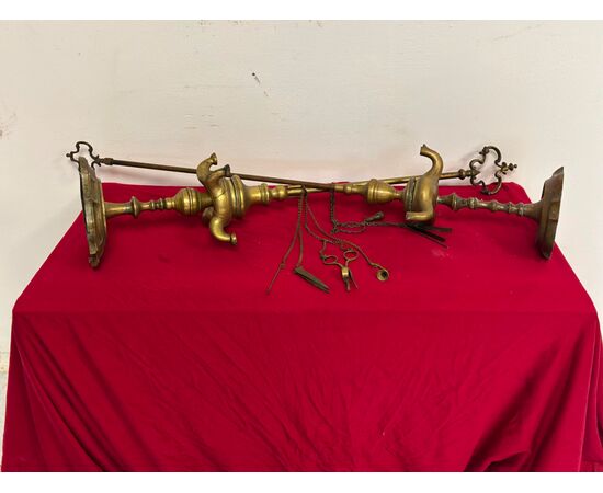 Coppia di lucerne fiorentine a olio in bronzo epoca prima metà del’ 700