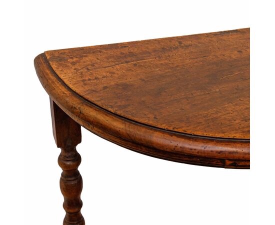 XVII secolo, Consolle in legno di noce