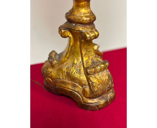 Torcera in legno intagliato e dorato Luigi XVI fine 700