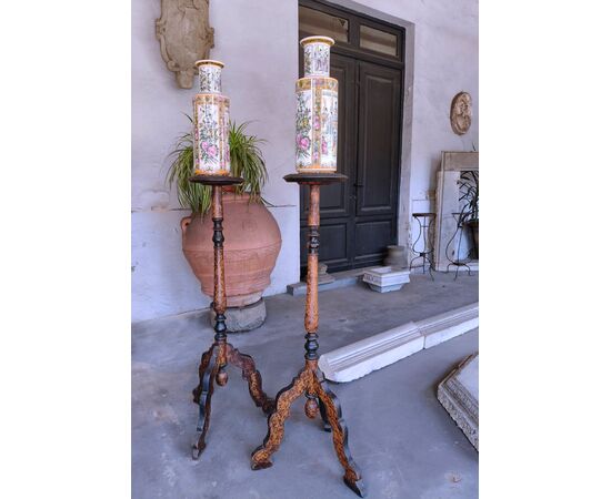 Pair of lacquered gueridon tables, Marche region, 18th century